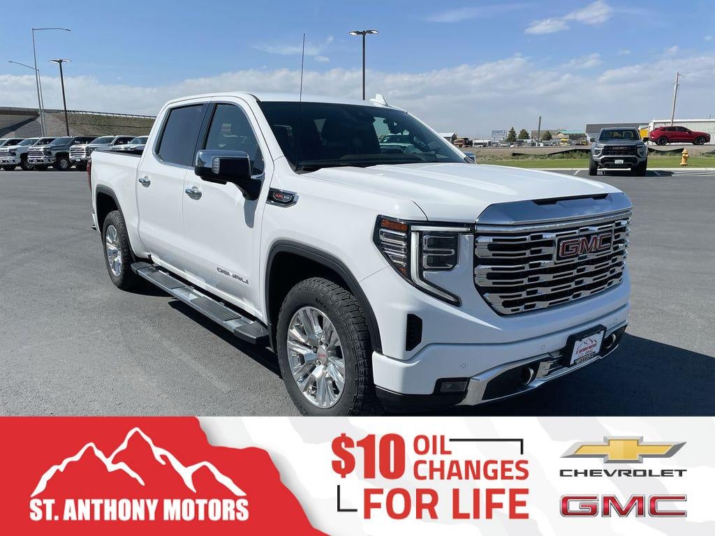 2023 GMC Sierra 1500 Denali in Summit White — front three-quarter view