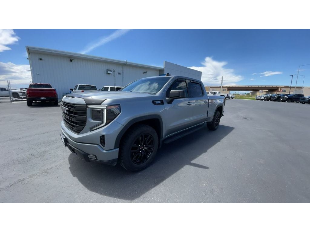 2023 GMC Sierra 1500 — detail view